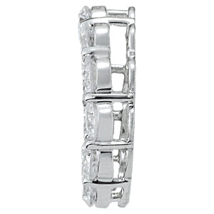 18K White Gold Diamond Circle Pendant
