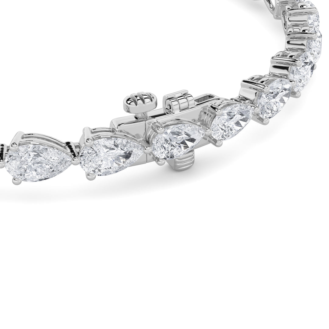 6Cttw Pear Shaped Lab Grown Diamond (F/VS) Fancy Line Bracelet in 14K Gold