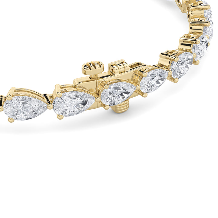 7Cttw Pear Shaped Lab Grown Diamond (F/VS) Fancy Line Bracelet in 14K Gold