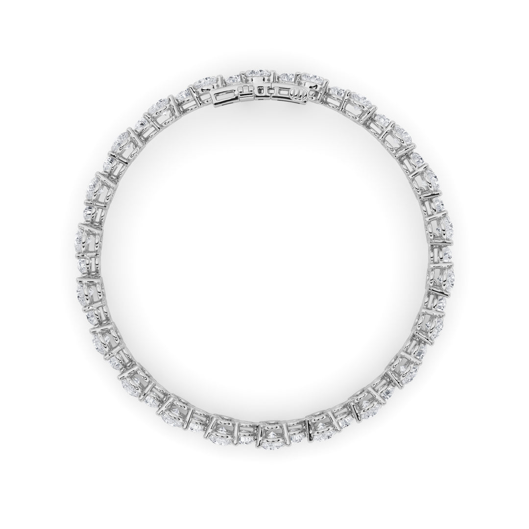 13Cttw Round Shaped Lab Grown Diamond (F/VS) Cluster Bracelet in 14K Gold