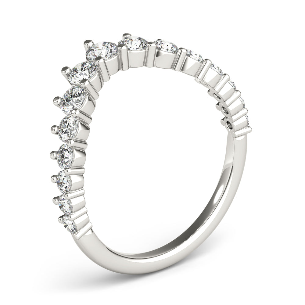 3/4 ct tw Lab Diamond Chevron Graduated Diamond Band