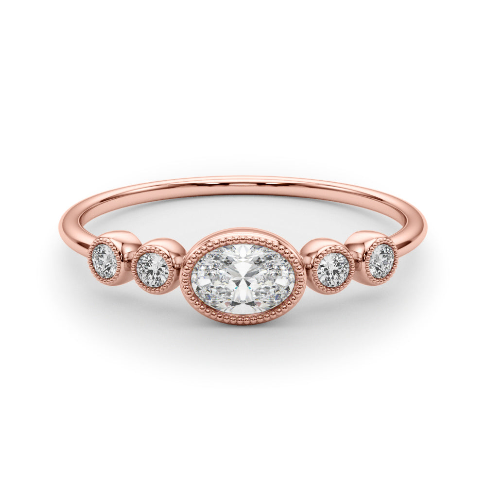 LAB GROWN DIAMOND 5 STONE FASHION RING WITH OVAL CENTER